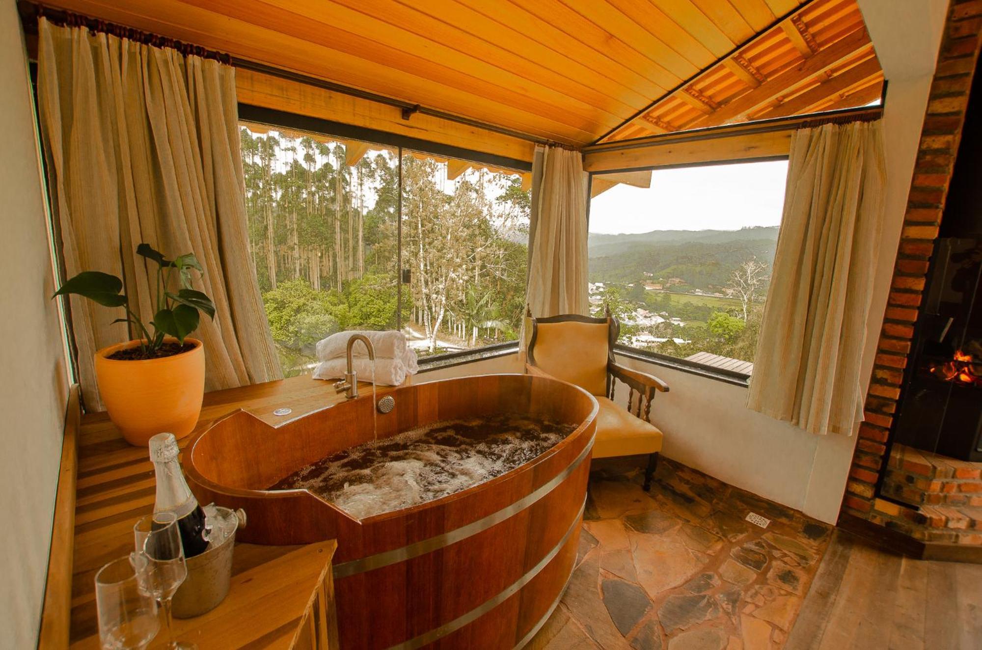 Cabana Tramonto Di Lourdes Doutor Pedrinho Ngoại thất bức ảnh